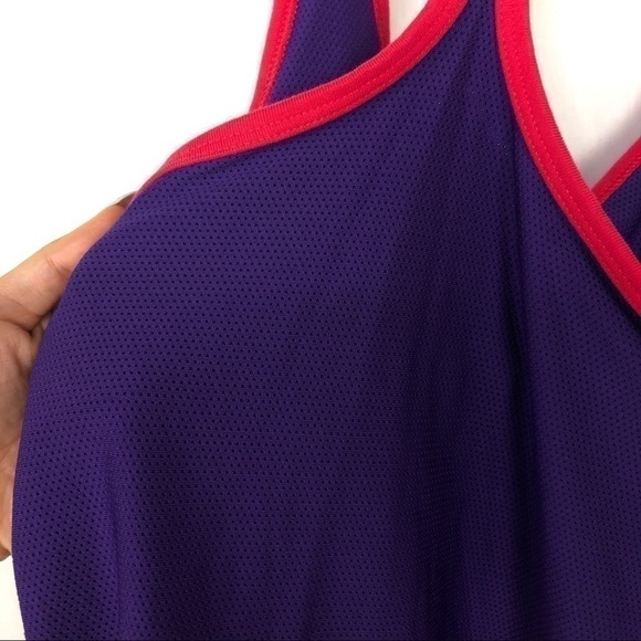 Nike Dri-Fit Racerback Tanktop Built-In Sports Bra - Picture 7 of 8